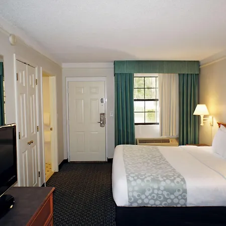 La Quinta Inn By Wyndham Tampa Bay Pinellas Park Clearwater Exterior foto
